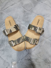 Load image into Gallery viewer, Americana Camo Sandals