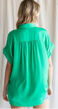 Load image into Gallery viewer, Infinite Possibilities Short Sleeve Button Down - Emerald